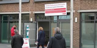 Deshalb können sie uns derzeit nicht erreichen. Impfung In Koln Chorweiler Extra Raume Fur Hausarzte Sollen Tempo Beschleunigen Kolner Stadt Anzeiger