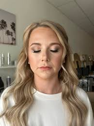 Hair and makeup artist in Chattanooga area