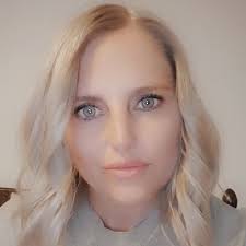 Corinne Upton's Instagram, Twitter & Facebook