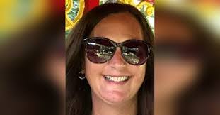 Lynn Hickle's Instagram, Twitter & Facebook