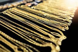Gold jewelry with gemstone settings requires greater care and. How To Clean Gold Jewelry With Vinegar Stylecheer Com