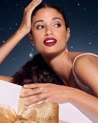 Serene grace @guerlain — ​ #GuerlainHoliday #GuerlainMakeup #RougeG  #TaleofWonders