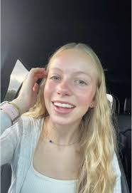 Leah Gorman's Instagram, Twitter & Facebook