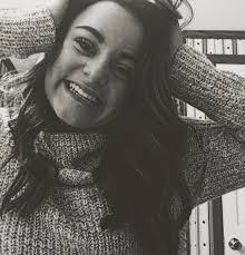 Susie Hager's Instagram, Twitter & Facebook