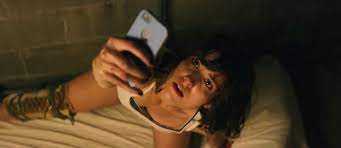 10 cloverfield lane is a 2016 american science fiction film produced by paramount pictures and bad robot. 10 Cloverfield Lane Besetzung Schauspieler Crew Moviepilot De