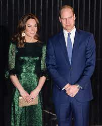 In an excerpt published by today, andersen writes that having been with kate throughout college. William And Kate Share An Unusually Candid Photo Of Themselves