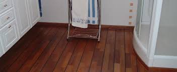 Exposition d'une sélection de meubles en teck du site : Un Parquet Dans Ma Salle De Bain Le Parqueteur Vendeen