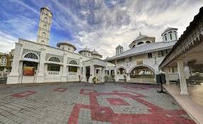 Pulalu duyung besar 1.6 km. Masjid Zainal Abidin Masjid Beautiful Landscapes House Styles