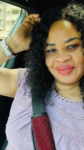 Everything about this video is sending me: 1. The wig snatch 2. The lip  syncing 3. The lyrics before the wig snatching "I have kept this secret to  myself" 😂😂😂 4. The