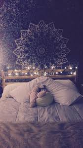 Christmas decorating isn't all about the tree and the dining table. 45 Ideas To Hang Christmas Lights In A Bedroom Shelterness