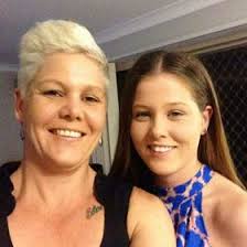 Kerrie Williamson (kezalou)