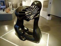 O impossível de la brasileña maria martins (1894/1973) muestra los excesos del sexo (tómese nota: Escultura O Impossivel On Behance