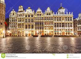 Beanies, mützen, adventskalender, palettenmöbel, deko und vieles mehr. Cuadrado De Grand Place En La Noche En Belgica Bruselas Imagen De Archivo Imagen De Flandes Memorable 119602355
