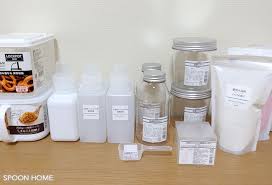 無印良品と100均 セリア ダイソー の収納グッズを中心に 入浴剤のおしゃれで便利な詰め替え容器をご紹介 シンプルインテリアに馴染みやすい白い容器や入浴剤ボトルやジャーが人気です 入浴剤を詰め替えた写真をブログでレポートします 入浴剤 グッズ 収納 ボトル