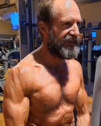 Ralph Fiennes transformed into a Greek god (err, king) for his latest film.  🔥 The “Harry Potter” actor's personal trainer, Dan Avasilcai, shared  photos of his 62-year-old client working out shirtless in