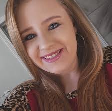 Amber Cooley's Instagram, Twitter & Facebook