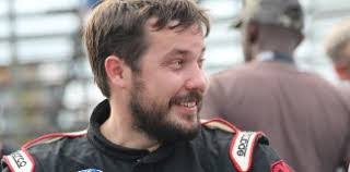 Lee Pulliam's Instagram, Twitter & Facebook