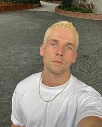 Trevor Miles (@trevmiles) • Instagram photos and videos