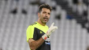 У 2015 йилдан бери «россонери» асосий таркибида ҳаракат қилаётганди. Buffon Pohvalil Donnarummu I Nazval Komandu Razocharovavshuyu Na Evro 2020 Fanday