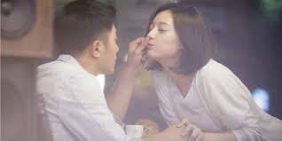 Descendants of the sun (태양의 후예; Allkpop On Twitter Kim Ji Won And Jin Goo Originally Had A Bed Scene For Descendants Of The Sun Https T Co Auslaqvkro