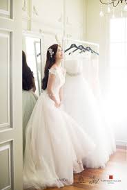 Riky santoso (photographer) teknik pengambilan gambar adalah teknik untuk memilih luas area pada frame foto. Pre Wedding Magnificent Roof Top Scenes Hellomuse Com Korea Pre Wedding Promotion Wedding Gown Accessories Wedding Photoshoot Pre Wedding