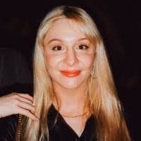 Lisa Barile's Instagram, Twitter & Facebook