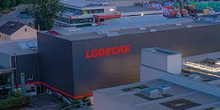 Insektenhotel, terrassenplatten, stützen, schrägstützen, eingangsrampe, treppenhaus, bodenplatten, stegplatten Ludecke Entscheidet Sich Fur Tdm Global Line Tdm Systems