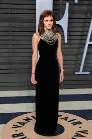 Check spelling or type a new query. Emma Watson Das Ist Ihr Beauty Wandel Gala De