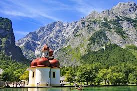With an area of 70,550.19 en.wikipedia.org 15 Top Rated Tourist Attractions In Bavaria Planetware