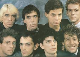 A banda titãs é uma banda de rock brasileiro que vem atuando na mídia desde o ano de 1980, foi iniciada no estado de são paulo, no ano de 1999 foi considerada uma das quatro melhores bandas. Titas Titanomaquia E Um Dos Textos Mais Antologicos Da Critica Musical Brasileira