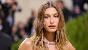 Hailey Bieber dealing with 'too much' as trouble closes in from all sides