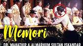 The tradition of commemorating 'hari hol' runs back to 1896 following sultan abu bakar's death. Hari Hol Almarhum Sultan Iskandar Youtube