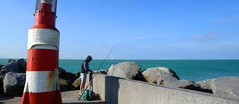 Situated in the entertainment district, this bed & breakfast is 0.3 mi (0.4 km) from struisbaai beach and within 6 mi (10 km) of cape agulhas and cape agulhas. Struisbaai Information