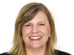 Jennifer Bolling's Instagram, Twitter & Facebook