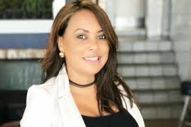 Ella Barlow's Instagram, Twitter & Facebook