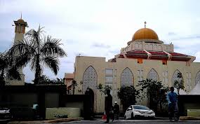 So sad give me old toys ,not the latest new toys minion. Mosque In Bandar Tun Hussein Onn