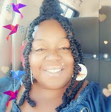 Ebony Lauderdale's Instagram, Twitter & Facebook