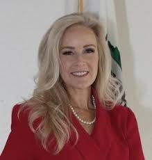 Wilson sworn in as new Hart board member