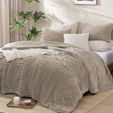 Amazon.com: Geniospin Luxury Fluffy Queen Comforter Set-3 Pieces, Taupe  Comforter Queen Size All Seasons, Faux Fur Bedding Set, Plush Fuzzy ...