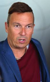 Med 37 substanser under utveckling och forskningsinvesteringar på  motsvarande en fjärdedel av vinsten gör Bristol-Myers Squib