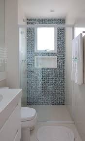 Banheiro Com Pastilha 75 Modelos Lindos Dicas Para Escolher Decoracao Banheiro Pequeno Banheiros Pequenos Modernos Decoracao Banheiro