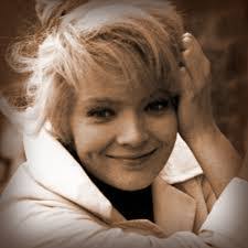 Renee Marchand's Instagram, Twitter & Facebook