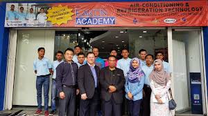Anda seorang lepasan spm yang berminat untuk masuk kolej komuniti? Pertemuan Dan Perbincangan Kolej Komuniti Hulu Langat Facebook