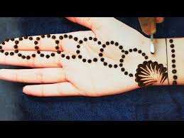 So Much Easy And Beautiful Latest Mehndi Designs Easy Mehndi Designs New Mehn In 2020 Beginner Henna Designs Mehndi Designs For Beginners Beautiful Mehndi Design