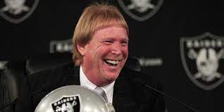 Raiders owner mark davis said he was driving when the verdict was announced and heard floyd's brother, philonise, make the statement that we can all breathe again and decided to davis said he won't delete the tweet because it is already out there but is sorry if it offended anyone in floyd's family. Mark Davis Net Worth 2020 Wiki Married Family Wedding Salary Siblings