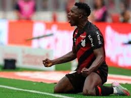 Kevin Viveros: gols, números e posição entre os maiores artilheiros estrangeiros do Athletico