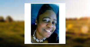 Sandra Fairman's Instagram, Twitter & Facebook