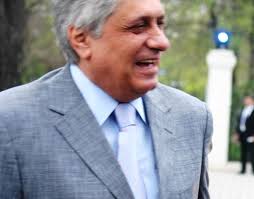 Combinatul siderurgic arcelormittal galaţi a primit o amendă de 100.000 de lei pentru neîndeplinirea la termen a 21 de măsuri din autorizaţia integrată de mediu, au anunţat, luni, reprezentanţii gărzii de mediu galaţi, citaţi de corespondentul mediafax. Fostul BisniÅ£ar Turcu Gata SÄ FacÄ Poluarea Mare La Garda De Mediu Antidotul Ètiri Online