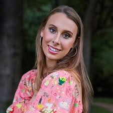 I'm so excited to share that I'll be joining The Row this summer as a  Public Relations Intern in New York!