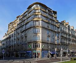 1928 La Maison Bleue Art Deco Angers Jusserand Roger Architecte Mornet Andre Architecte Fraillon Maison Bleue Maison Design Immeuble De Grande Hauteur